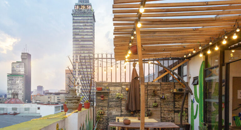 asado en terraza con vista urbana