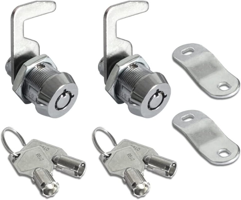 chapa tubular con llave en primer plano