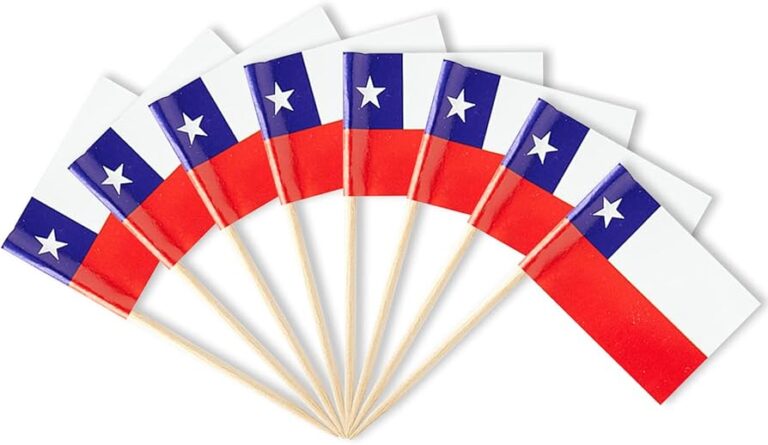 Cómo decorar tu casa para las Fiestas Patrias en Chile 9 decoracion festiva con banderas chilenas