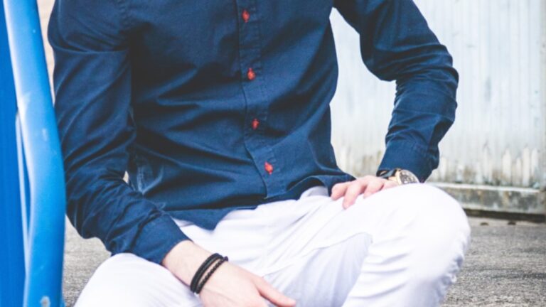 Dónde comprar una polera pique azul rey de buena calidad 23 polera pique azul rey sobre fondo blanco