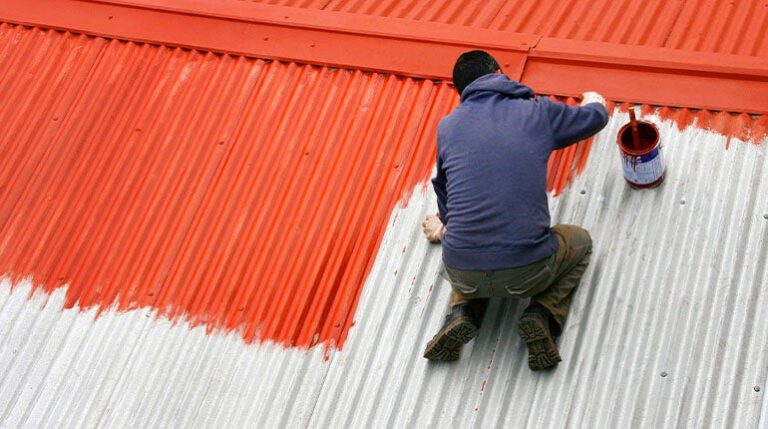 Cómo elegir la mejor tapa gotera para techo y evitar filtraciones 23 tapa gotera sobre un techo residencial