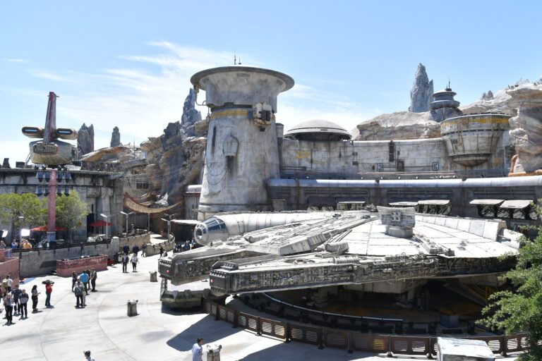 Dónde encontrar la mejor tienda de Star Wars en Disney 8 tienda de star wars en parque tematico