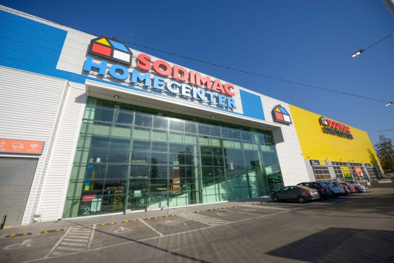 tienda homecenter en chile con clientes